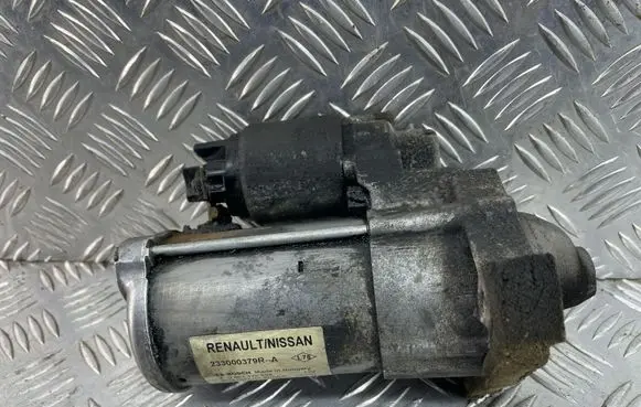 Nissan Qashqai Starter motor 233000379R
