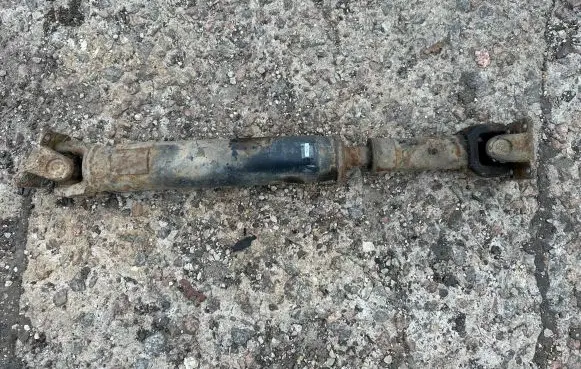 Nissan Patrol 160 Rear driveshaft/prop shaft 37300C8500 37300C6012