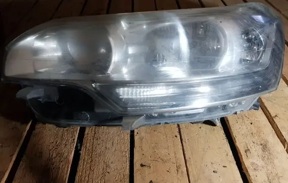 Citroen C5 Headlight/headlamp 9684845480