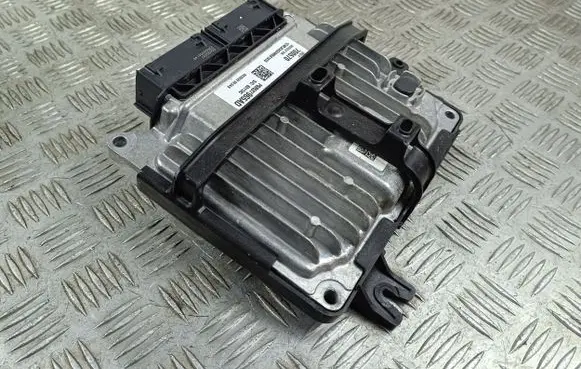 Jeep Grand Cherokee WL Engine control unit/module P68537965AD