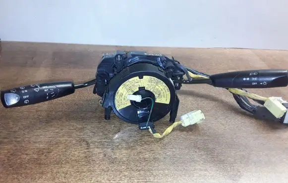Mazda 626 Wiper turn signal indicator stalk/switch 175018