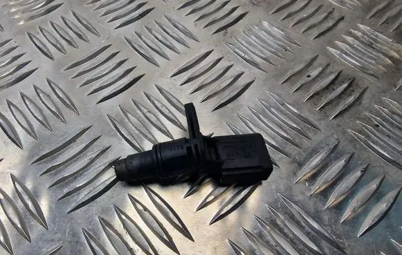 Volkswagen Touareg I Crankshaft position sensor 070907601A