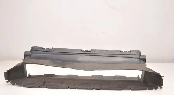 Volvo V40 Intercooler air channel guide 31323114
