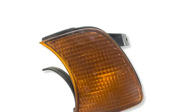 BMW 5 E34 Front indicator light 155243 1384032 1384033
