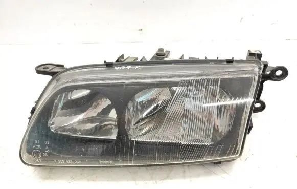Mazda 626 Headlight/headlamp 0301158201 1305239069 1305623043