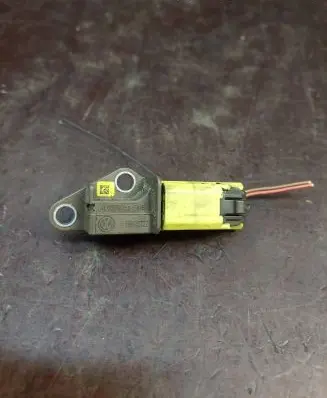 Audi A6 S6 C6 4F Airbag deployment crash/impact sensor 4l059651