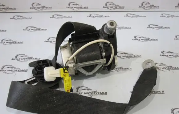 Volkswagen PASSAT B7 Front seatbelt 3C1857706S
