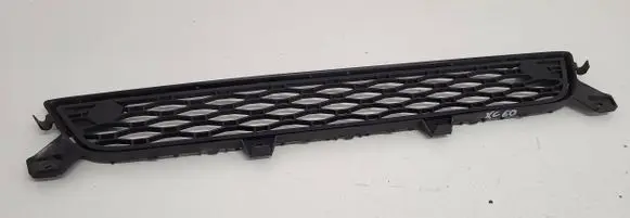 Volvo XC60 Front bumper lower grill 30763423 30763422