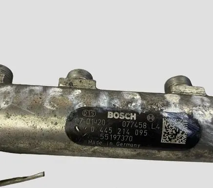 Opel Zafira B Fuel main line pipe 55197370 0445214095