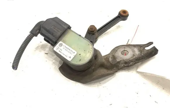 Volkswagen Touareg I Headlight/headlamp level sensor 7L6616214B