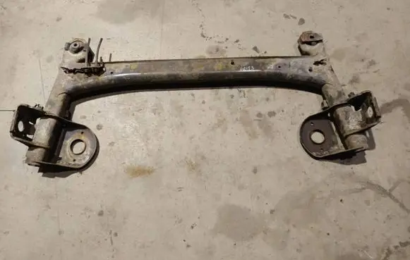Renault Laguna II Rear subframe 