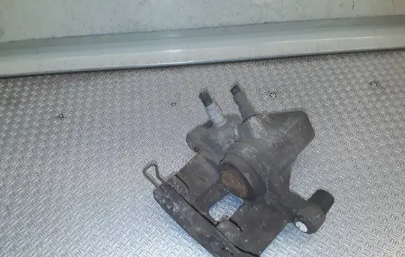Ford Focus Rear brake caliper