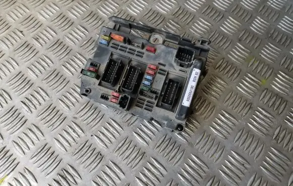 Peugeot 307 BSM Control unit 9650664180 BSMB2