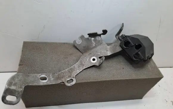 Other rear suspension part