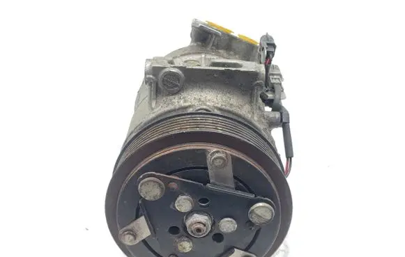 Nissan Qashqai J12 Air conditioning (A/C) compressor (pump) 926006UB0A
