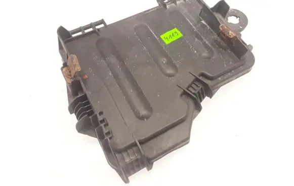 Audi A8 S8 D3 4E Other engine bay part 4E1937128