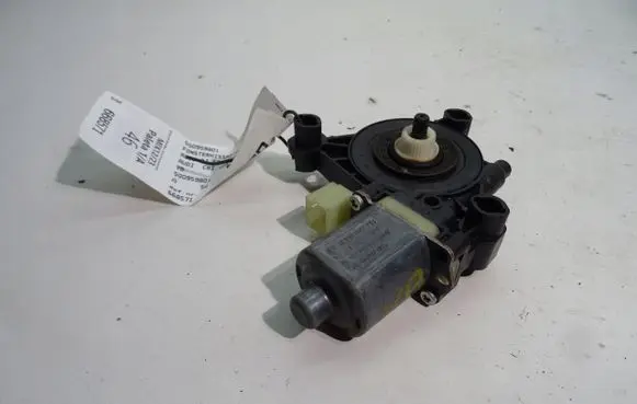 Audi A3 S3 8V Rear door window regulator motor 0130822713