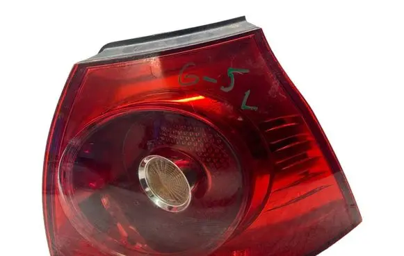 Volkswagen Golf IV Rear/tail lights 1K6945096E 00349160 028490202