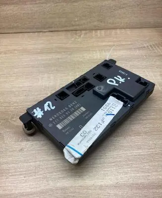 Mercedes-Benz E W211 Door control unit/module 2118200326 356801