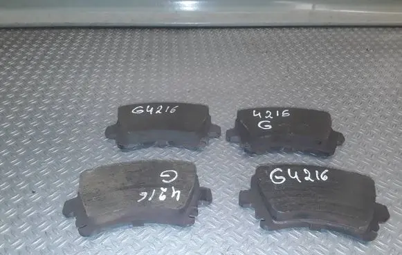 Volkswagen PASSAT B6 Brake pads (rear) 