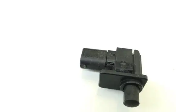 BMW 5 E60 E61 Bonnet alarm switch sensor 8352229