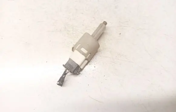 Toyota RAV 4 (XA30) Brake pedal sensor switch 