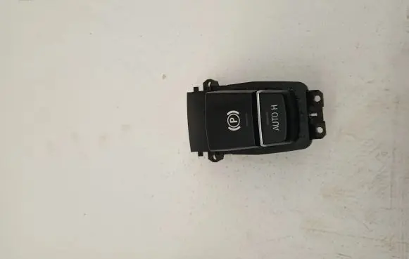 BMW X5 F15 Hand parking brake switch 6822520