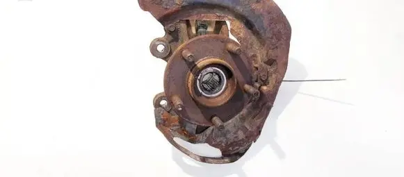 Mazda 5 Front wheel hub