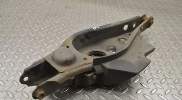 Toyota RAV 4 (XA40) Rear upper control arm/wishbone