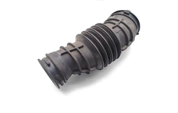 Air intake hose/pipe