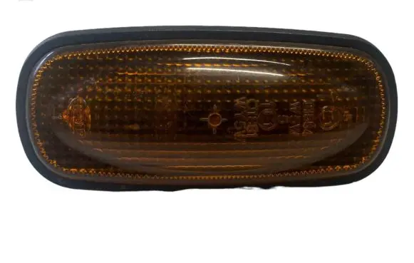 Land Rover Freelander Front fender indicator light