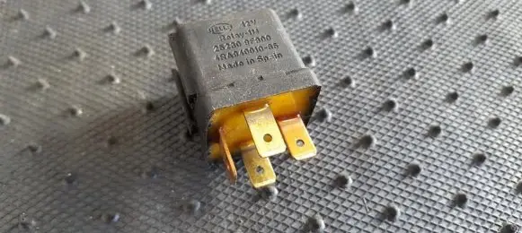 Nissan Primera Other relay 4RA94001065 252309F900