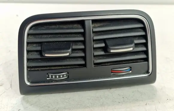 Rear air vent grill