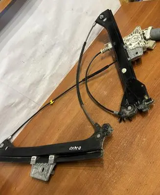 Mercedes-Benz CLK A209 C209 Rear door window regulator with motor 0130821920 D3660