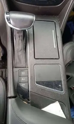 Cadillac CT6 Center console 