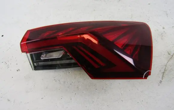 Skoda Octavia Mk4 Rear/tail lights 5E3945208A