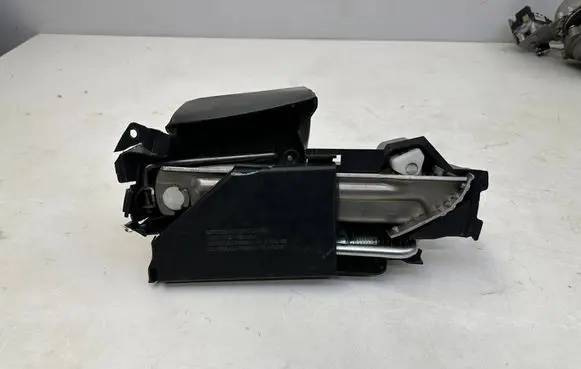 Mercedes-Benz C W204 Tool set A2128980914