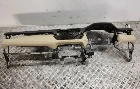 Toyota RAV 4 (XA50) Dashboard