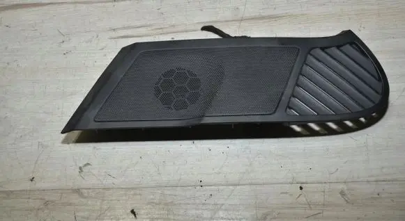 Side speaker trim/cover