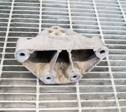 Porsche Cayenne (9PA) Other engine bay part 7L0399649E