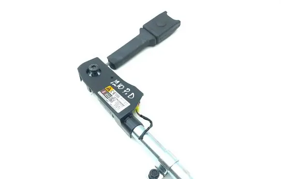 Tesla Model S Front seatbelt buckle P100526500C