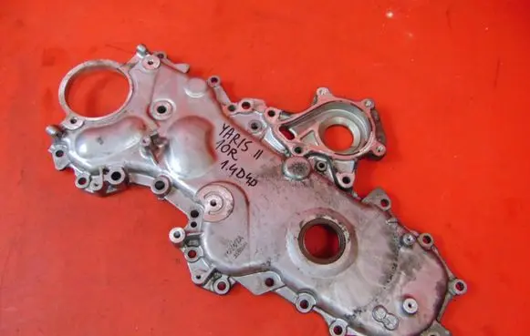 Toyota Yaris Timing chain cover 