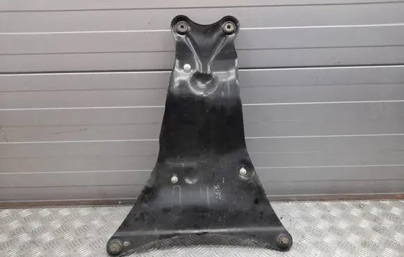 Audi A8 S8 D4 4H Fuel tank mounting bracket 4H0201781D 4H0201781