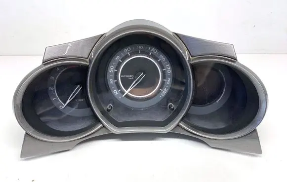 Speedometer (instrument cluster)
