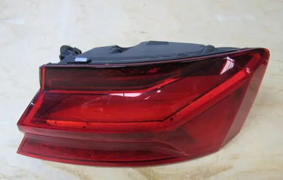 Audi A5 Rear/tail lights 8W6945092AB 660010 660000