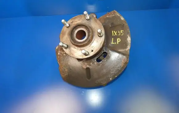 Hyundai ix35 Front wheel hub