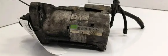 Volkswagen Caddy Starter motor 02Z911023H
