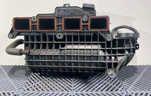 Toyota RAV 4 (XA40) Intake manifold PA6GF30