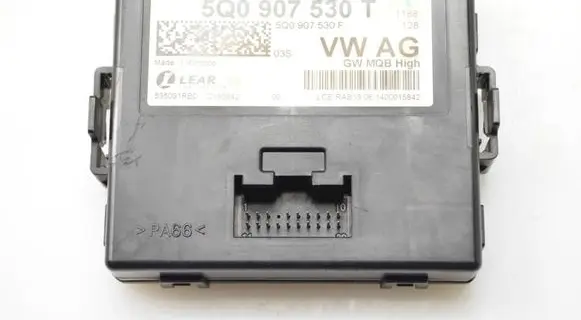 Volkswagen Golf VII Other control units/modules 5Q0907530T