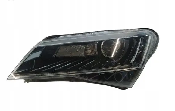 Skoda Superb B8 (3V) Headlight/headlamp 3V1941015A